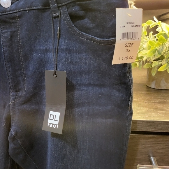 DL1961 Margaux Instasculpt Ankle Skinny Jeans NWT - Picture 2 of 5